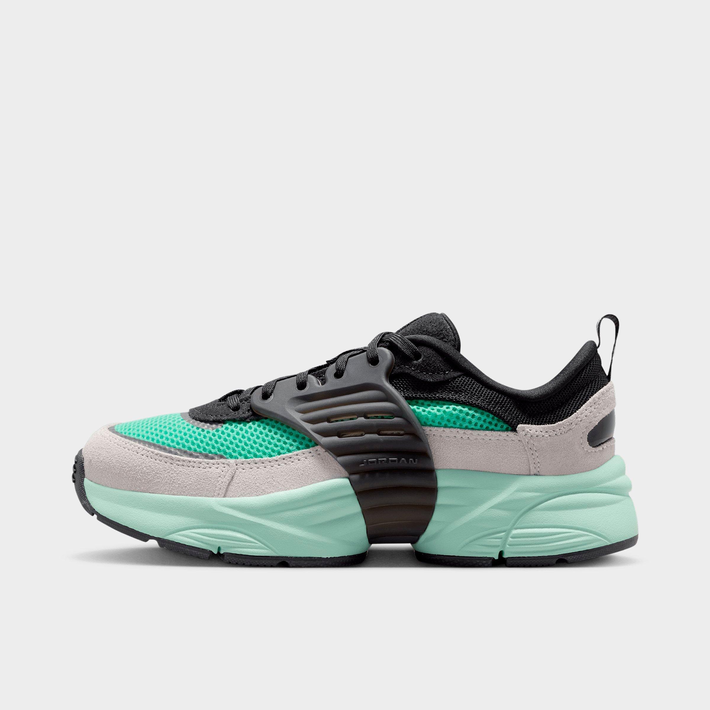 Jordan Big Kids Trunner O/S Casual Shoes in Black/Neutral Grey/Mint Foam Size: 7.0
