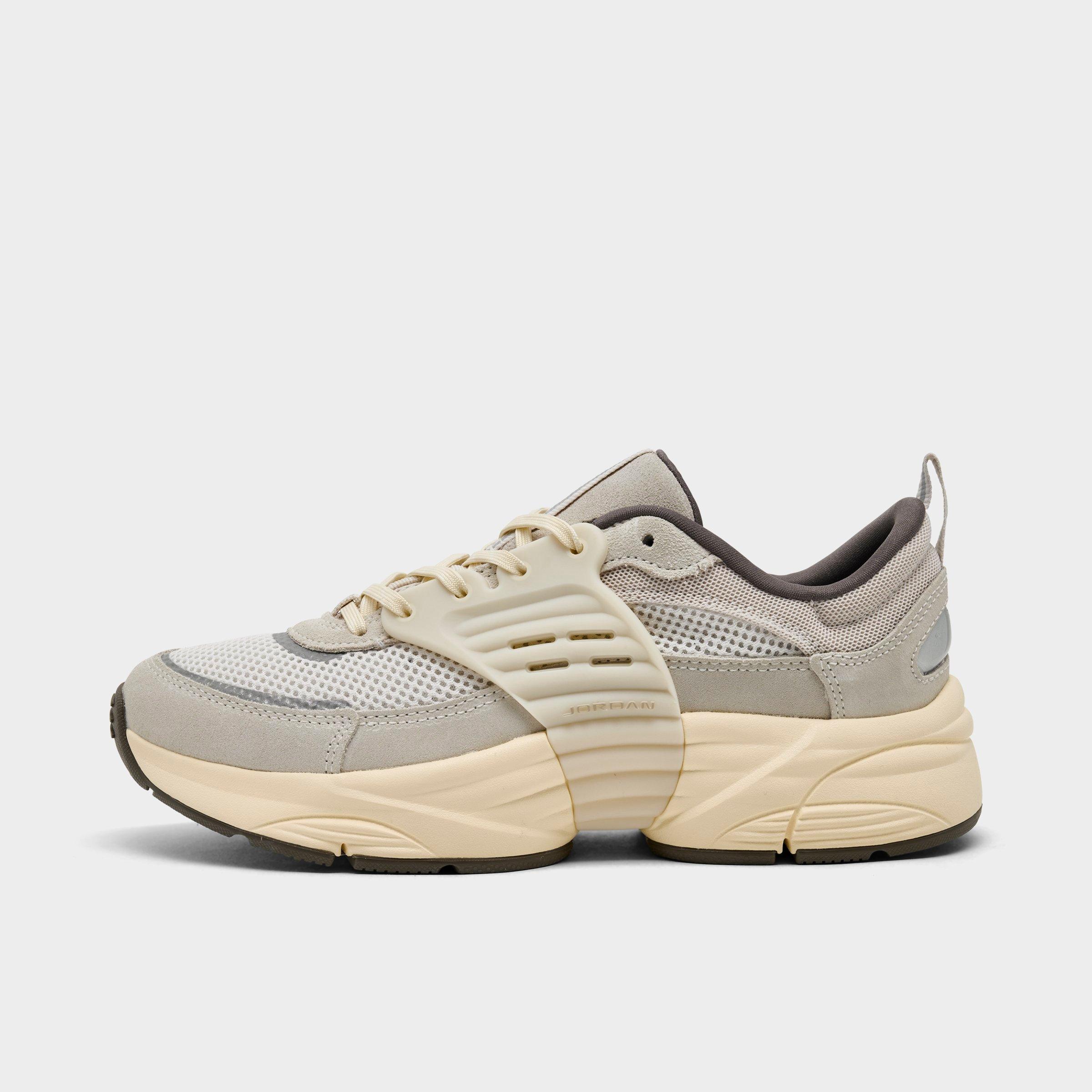 Jordan Big Kids Trunner O/S Casual Shoes in Light Orewood Brown/Phantom/Muslin Size: 3.5