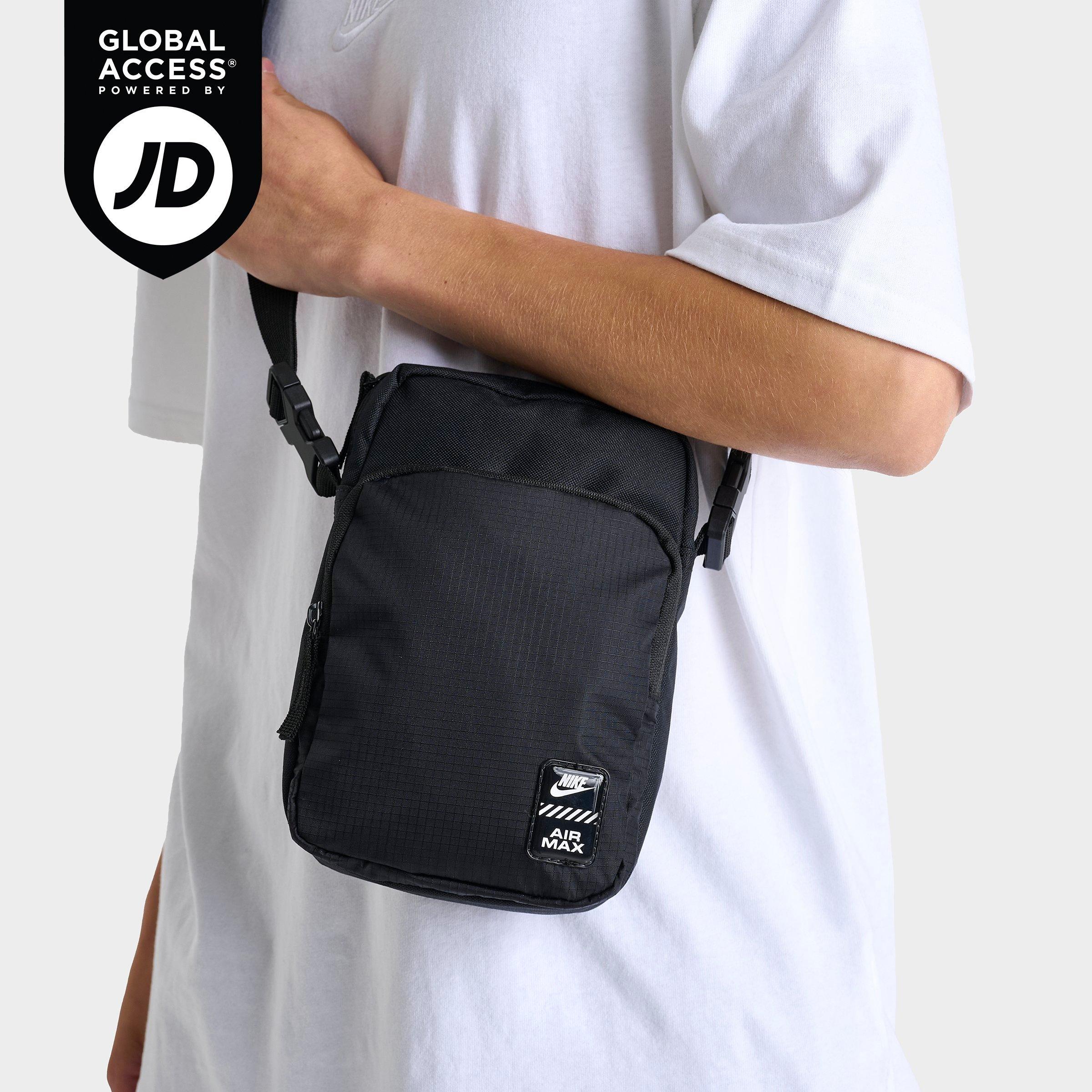 Nike Air Max Heritage Crossbody Bag (4L) in Black Size: NOSIZE