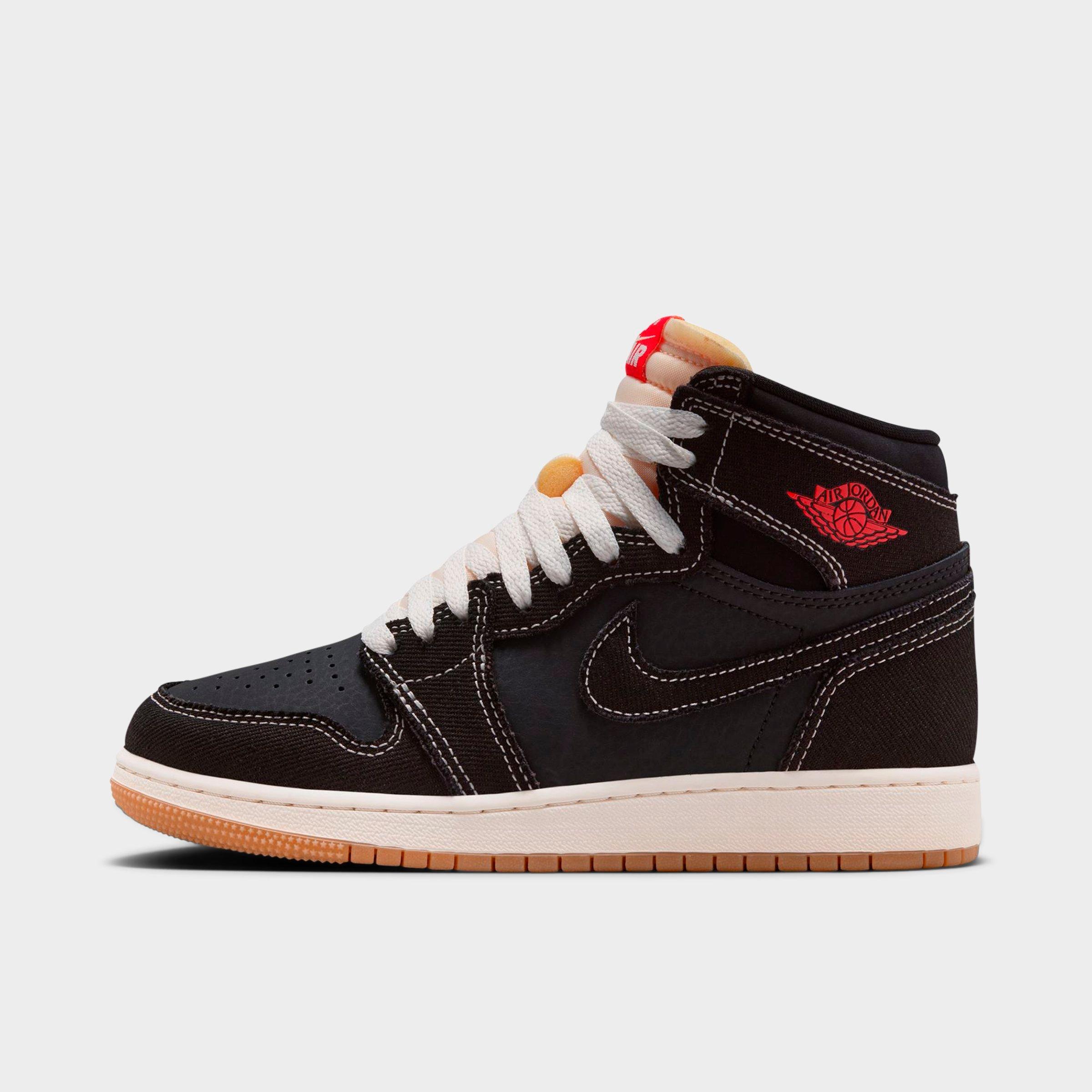 Jordan Big Kids Air Retro 1 High OG Casual Shoes in Black/University Red/Sail Size: 3.5