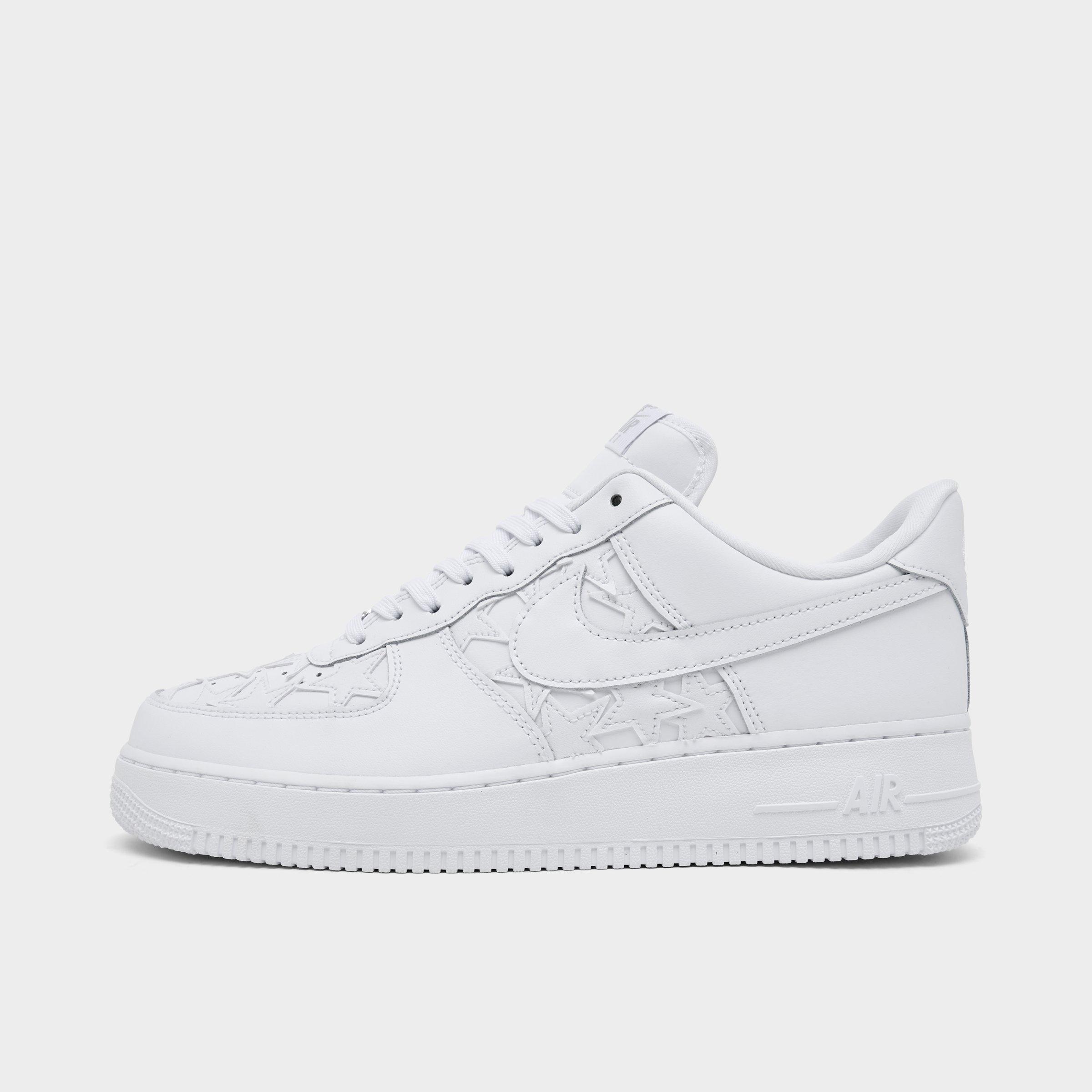 Nike Men's Air Force 1 '07 Low LE Stars Casual Shoes in White/Metallic Silver Size: 12.0