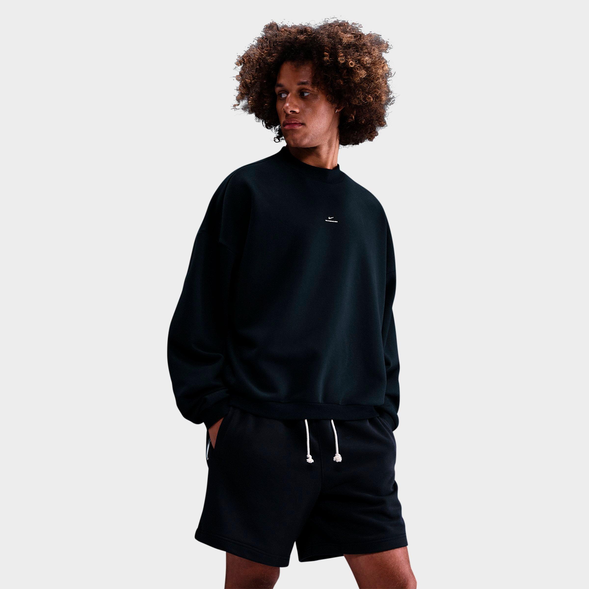 Nike Men's Standard Issue Therma-FIT Basketball Crewneck Sweatshirt in Black/Pale Ivory Size: Small