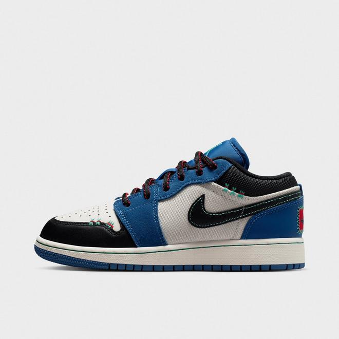Big Kids' Air Jordan Retro 1 Low SE Casual Shoes