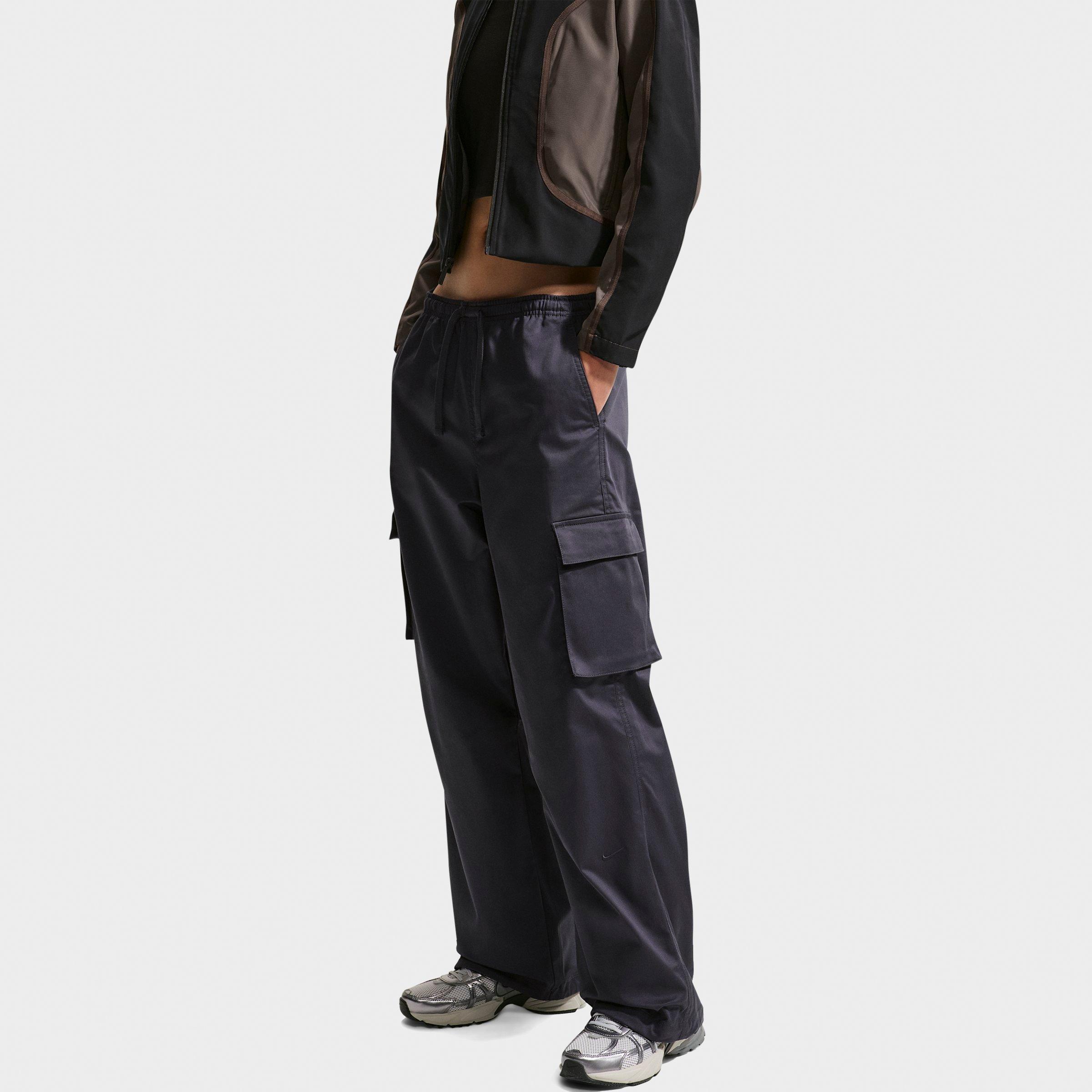 Nike Women's Sportswear Loose Mid-Rise Utility Cargo Pants