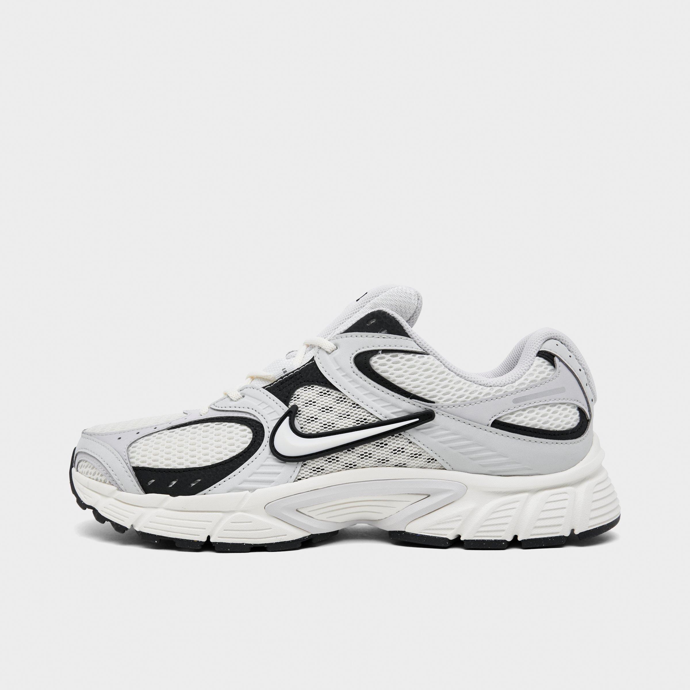 Nike Men's V5 RNR Casual Shoes in Sail/Sail/Black Size: 8.0