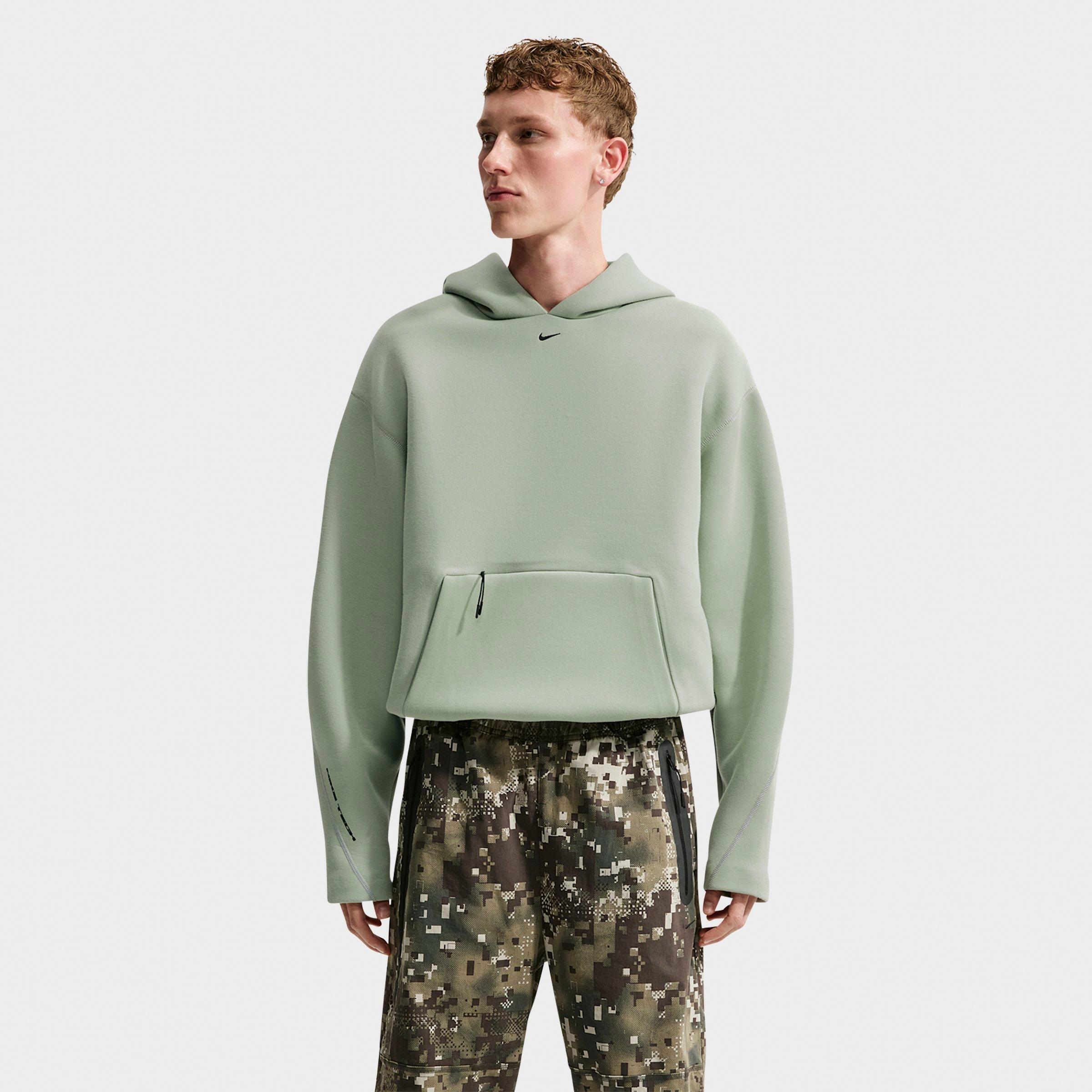 Nike Men's Tech Ergo Fleece Pullover Hoodie in Jade Horizon/Black Size: Large