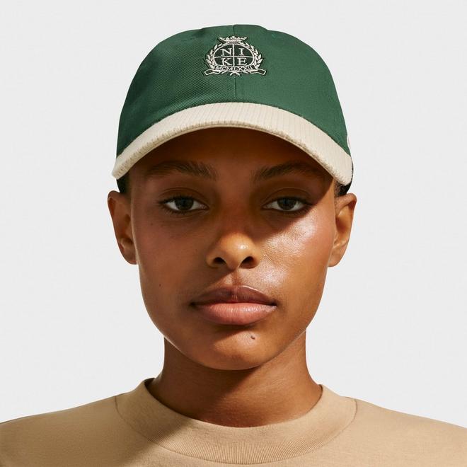 Nike Club Unstructured Knit Strapback Hat