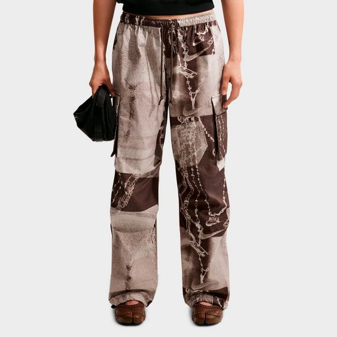 Women's Nike Sportswear Dysto Mid-Rise Oversized Cargo Pants 