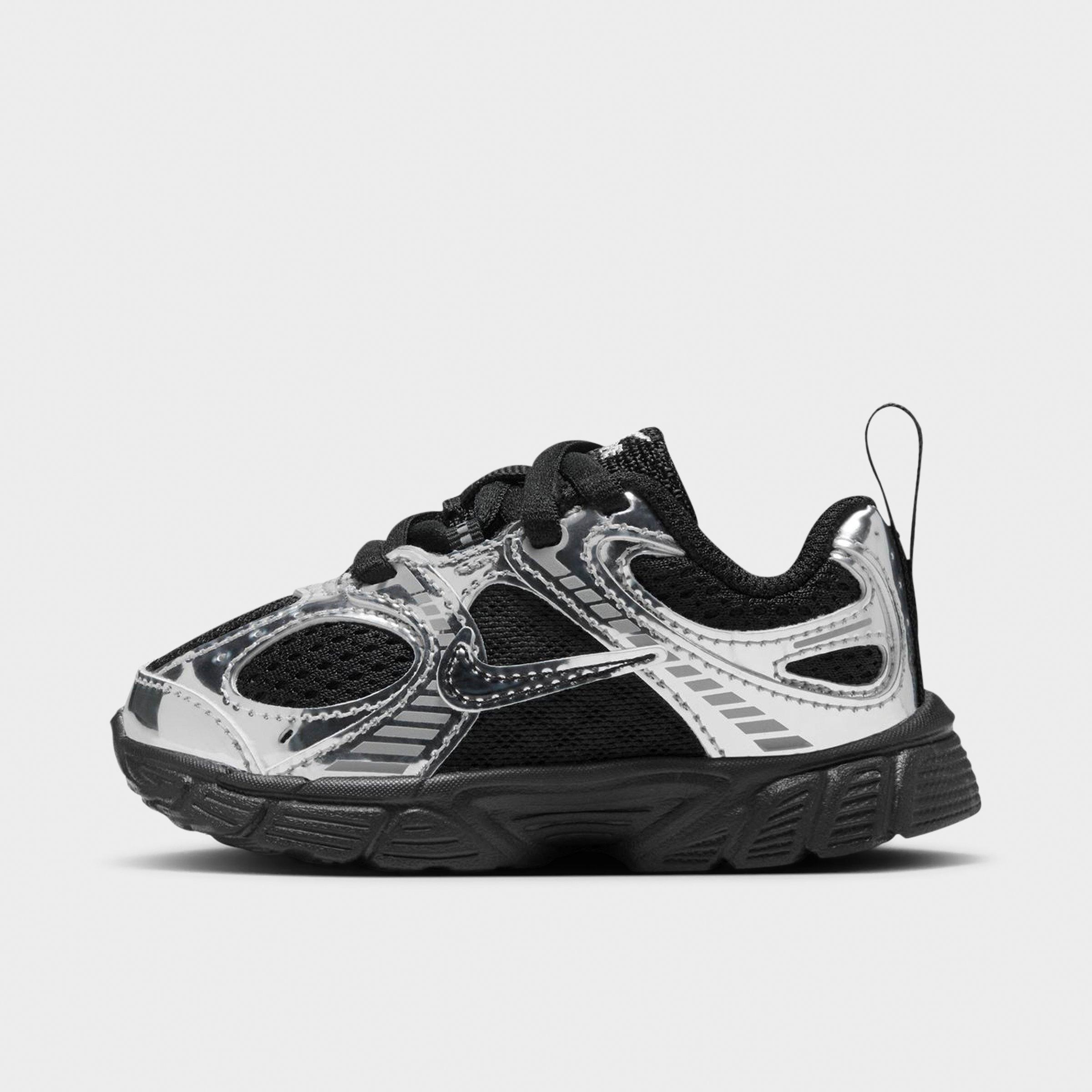 Nike Kids Toddler V5 RNR Stretch Lace Casual Shoes