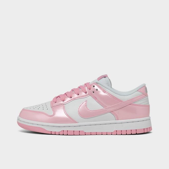 Women's Nike Dunk Low SE Casual Shoes