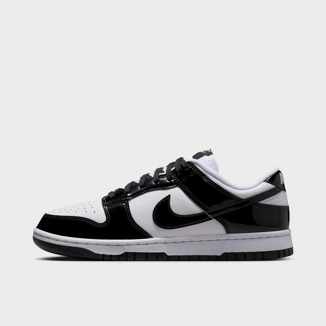 Women's Nike Dunk Low SE Casual Shoes