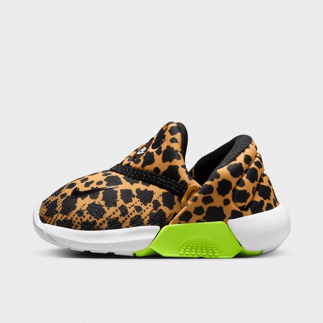 Infant and Toddler Nike Swoosh Go Slip-On Casual Shoes