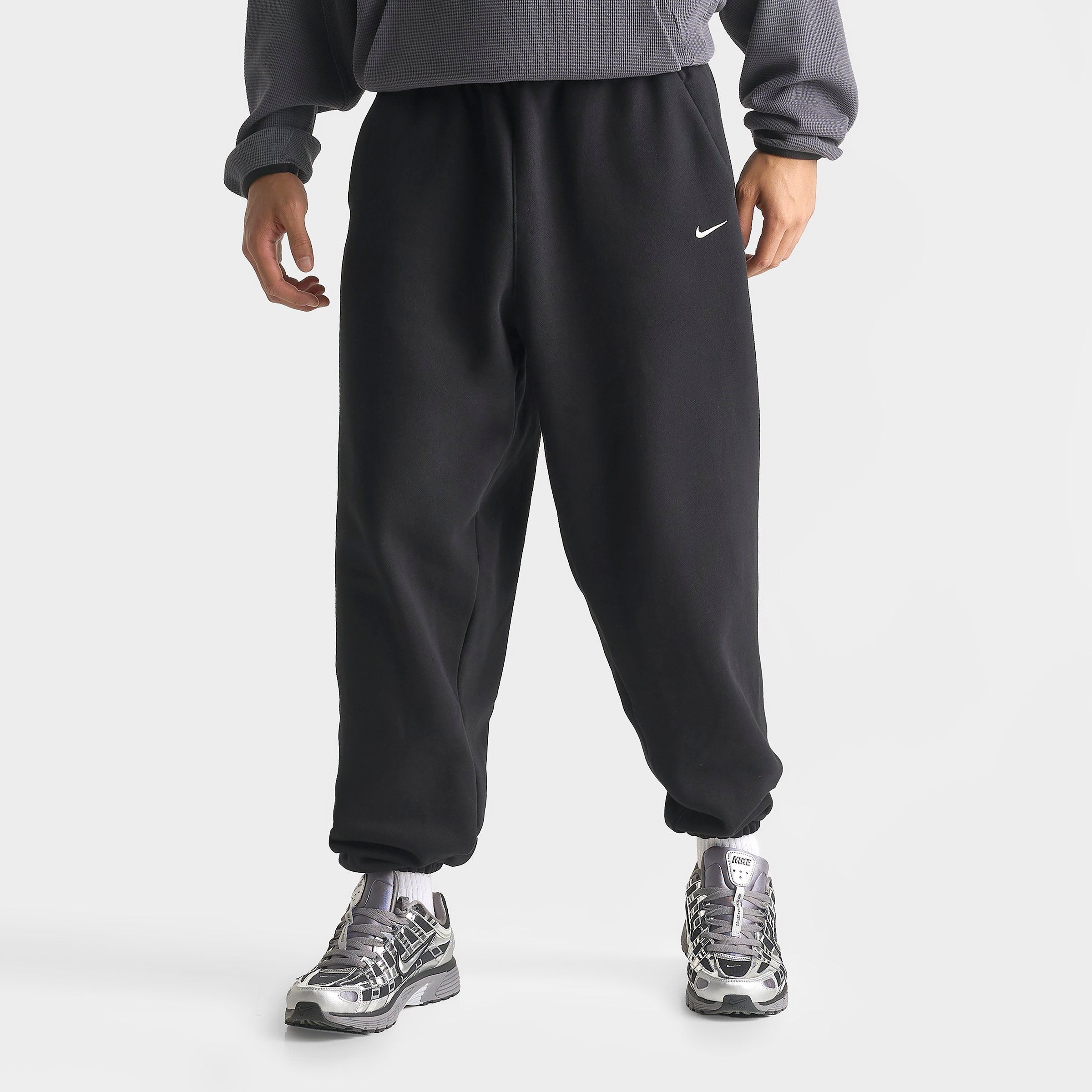 Nike Men's Solo Swoosh Cuffed Sweatpants