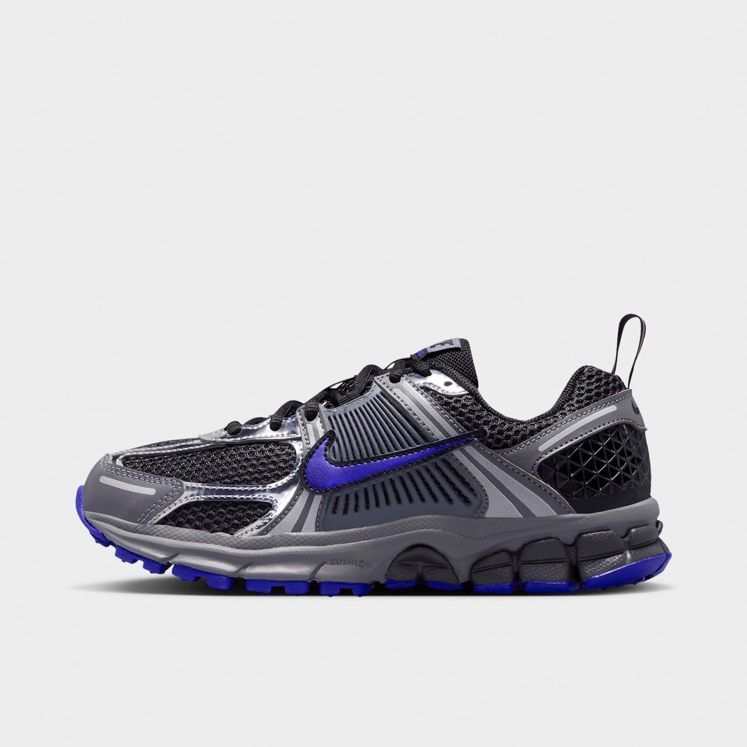 Nike Big Kids Vomero 5 Casual Shoes in Anthracite/Smoke Grey/Metallic Silver Size: 5.0