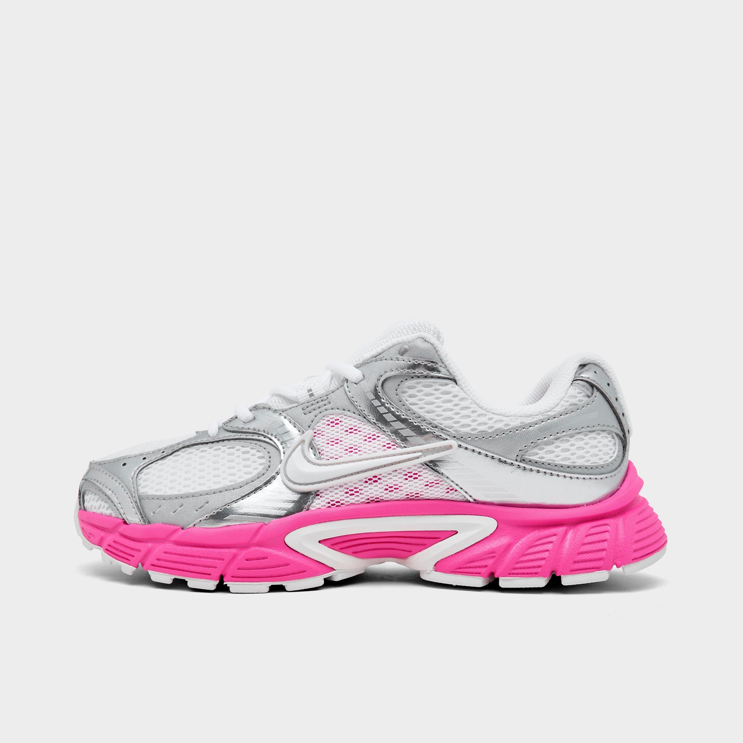 Nike Women's V5 RNR Casual Shoes