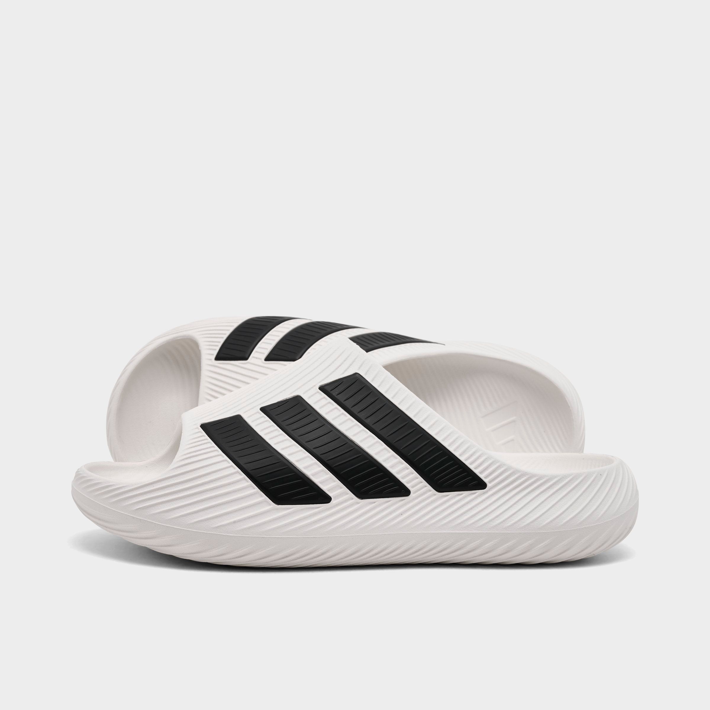 Core White/Core Black