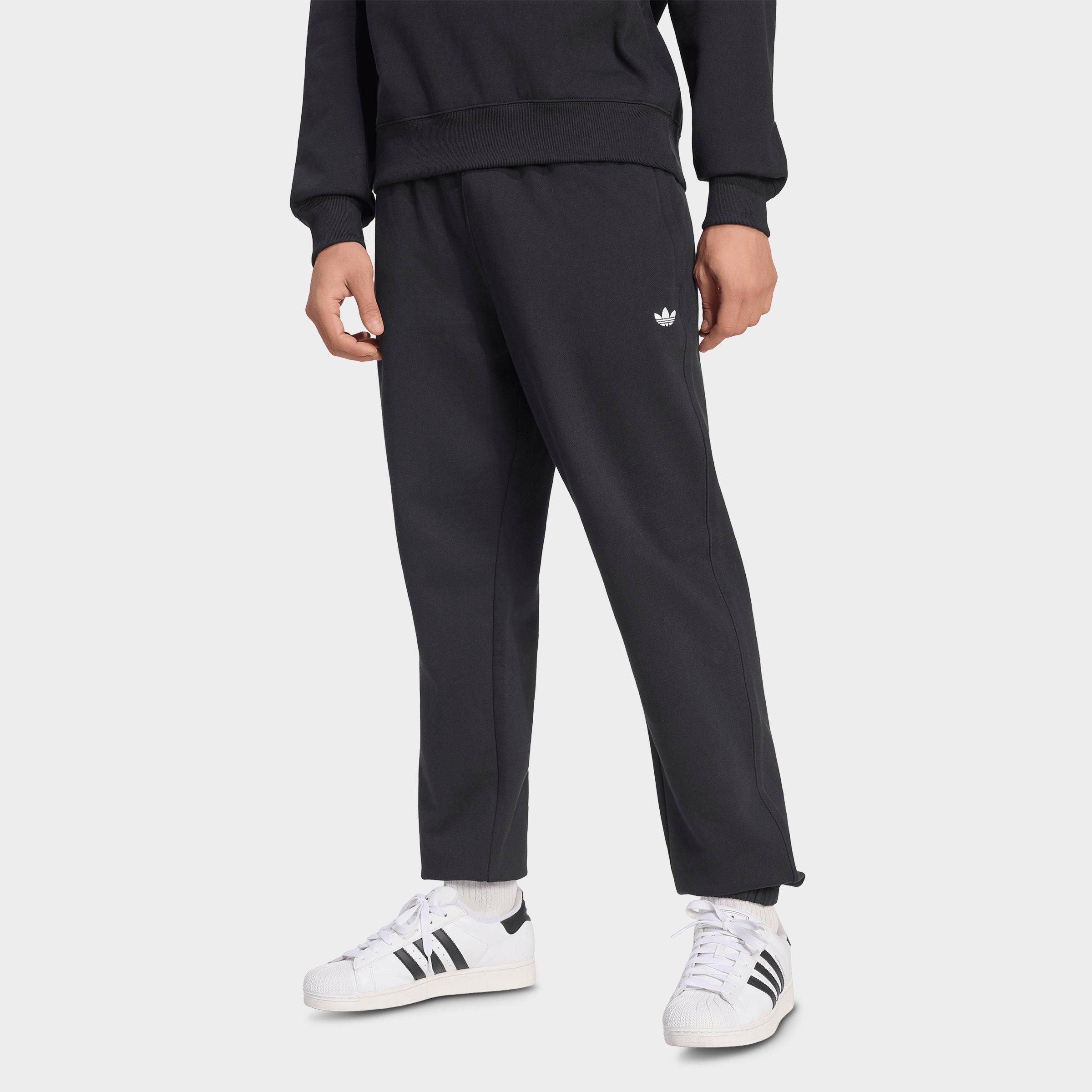 adidas Men's Originals Trefoil Essentials Fleece Jogger Pants in Black Size: Large