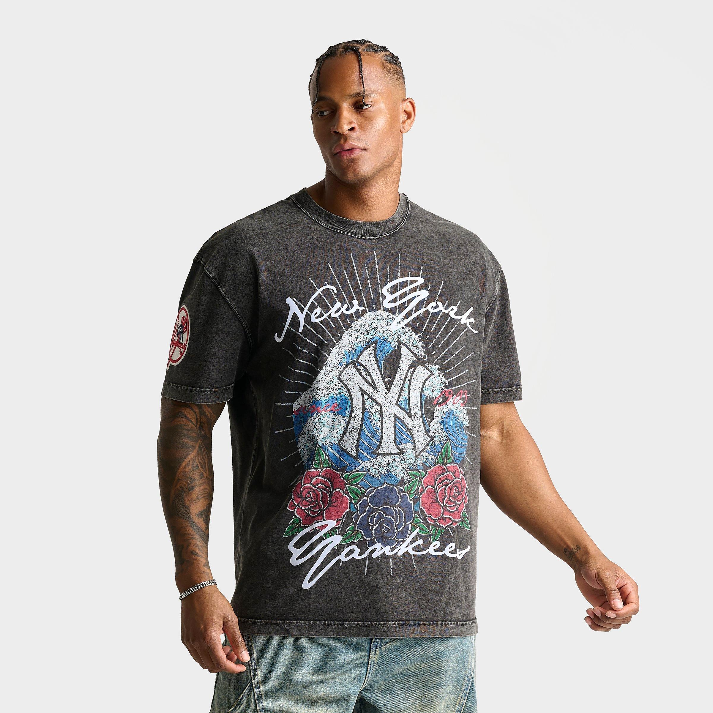 Pro Standard Men's New York Yankees MLB Wave And Roses Graphic T-Shirt in Washed Black Size: Small