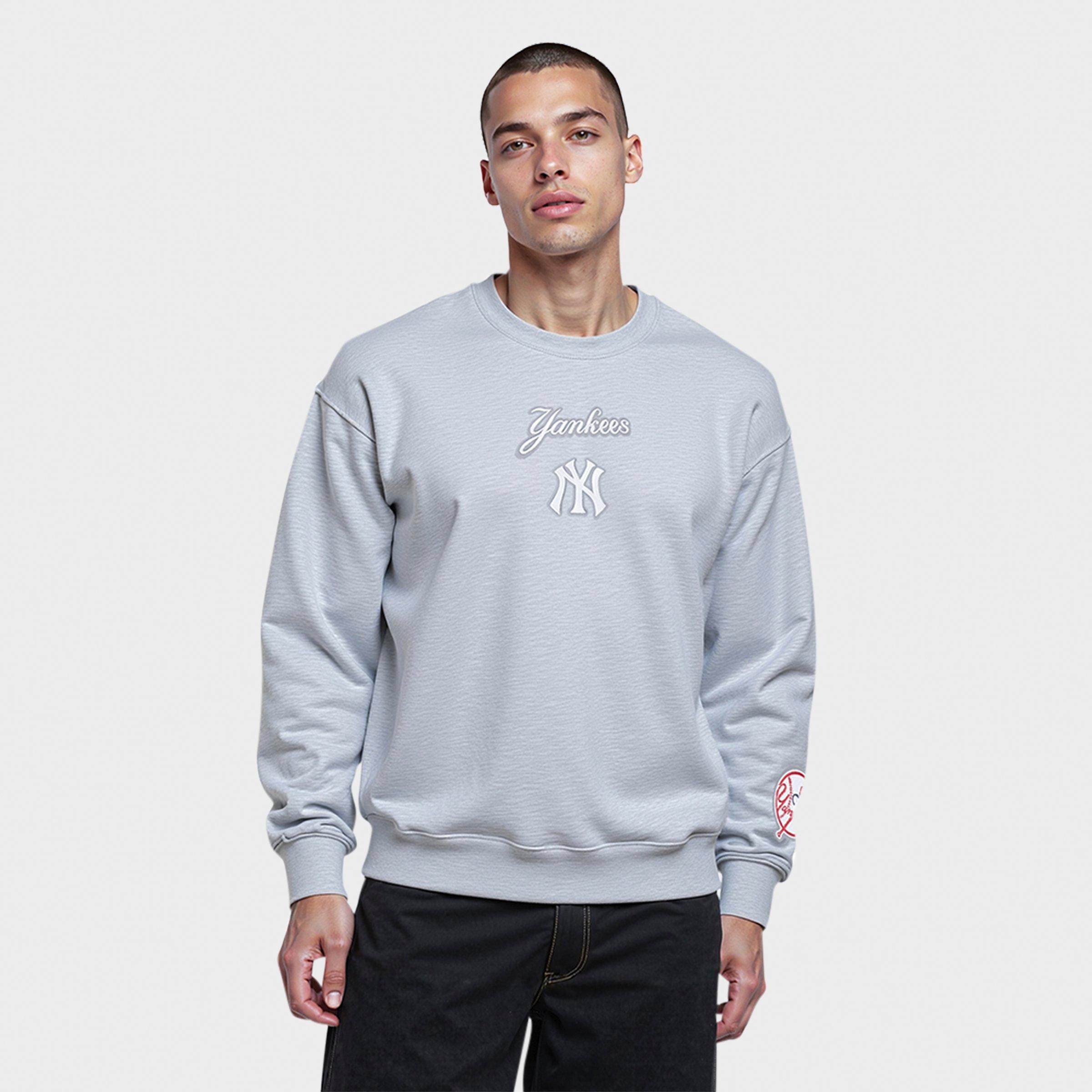 Pro Standard Men's New York Yankees MLB Wingspan Fleece Crewneck Sweatshirt