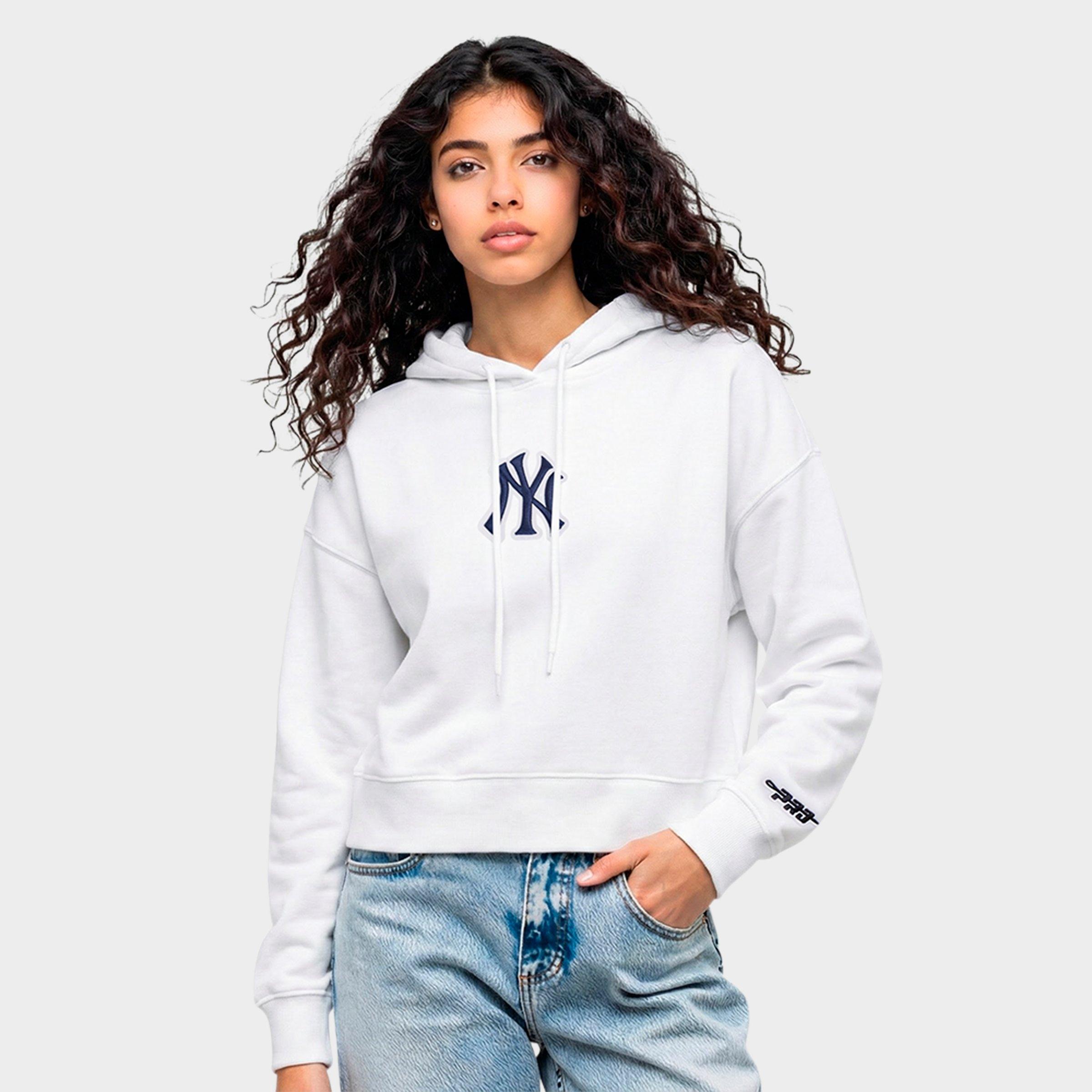 Pro Standard Women's New York Yankees MLB Wingspan Fleece Cropped Pullover Hoodie