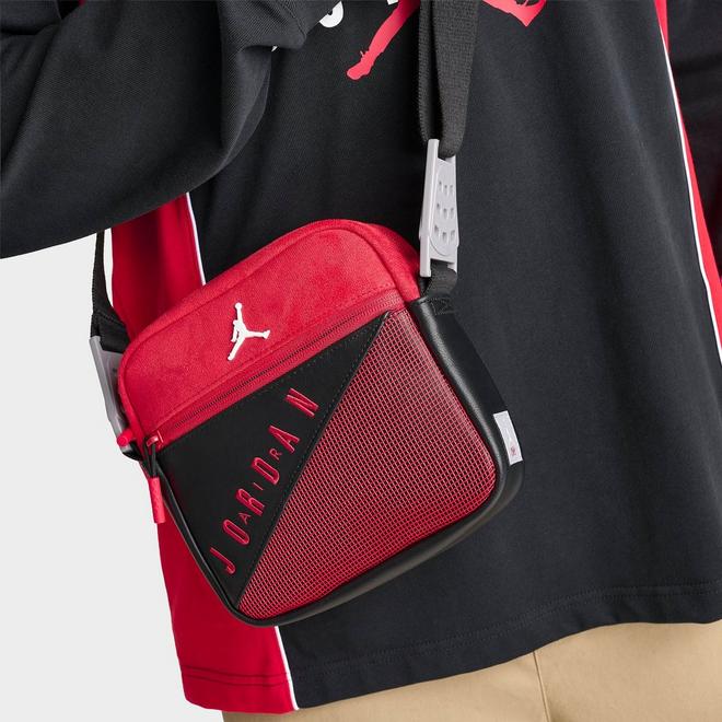Jordan AJ4 Toro Bravo Crossbody Bag (2L)