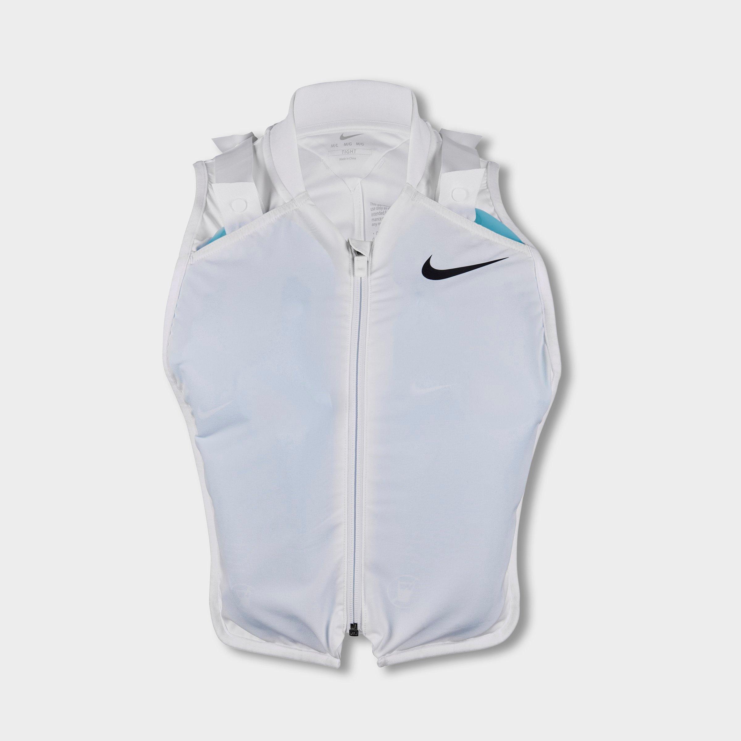 Nike Precool Running Gilet Vest in White/Black Size: XXS