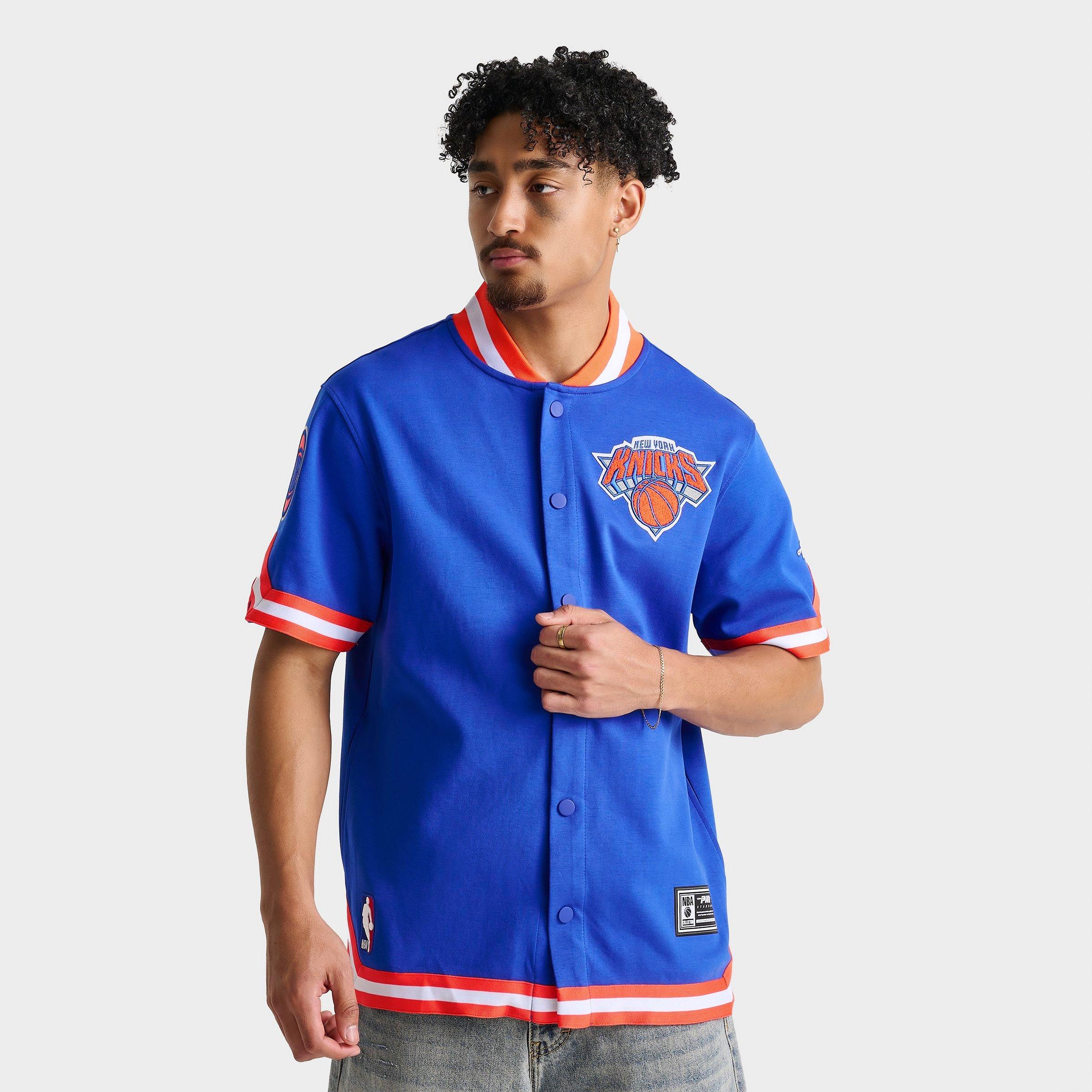 Pro Standard Men's New York Knicks NBA Warm Up Shooting Shirt in Blue/Orange Size: Small