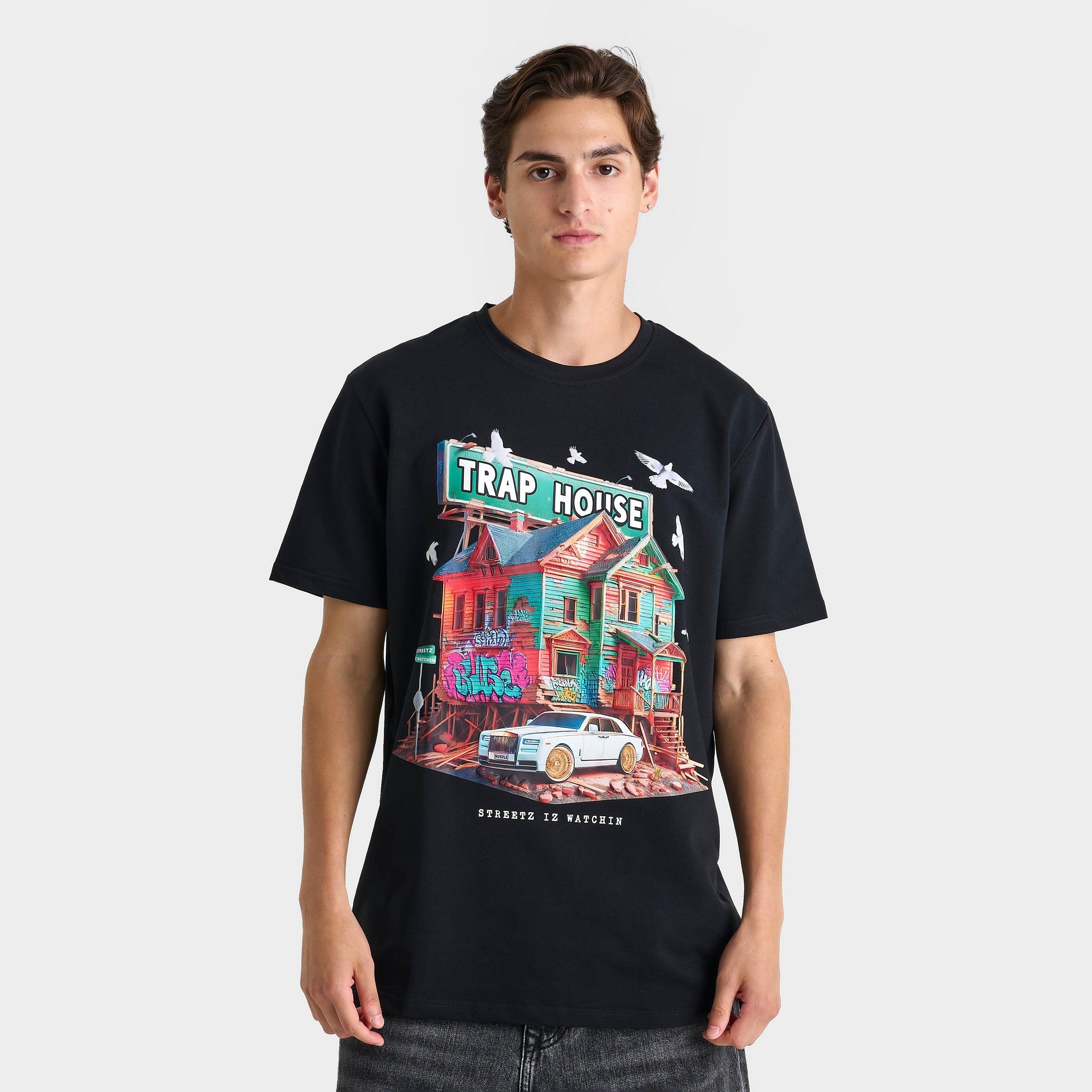 Streetz Iz Watchin Men's Grizzly Graphic T-Shirt in Black Size: Small