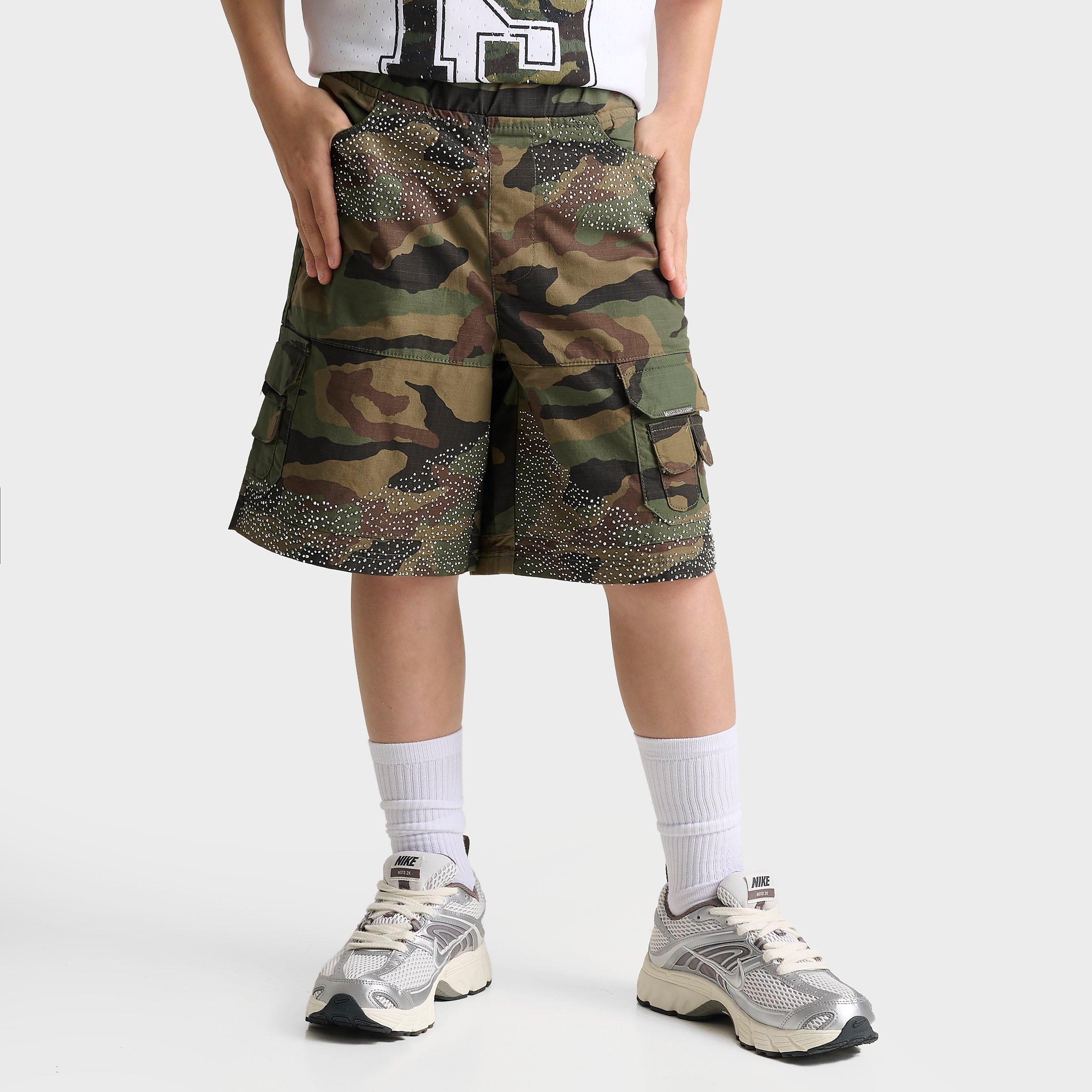 Supply & Demand Big Kids Gritter Camo Cargo Shorts in Khaki Camo Size: Small