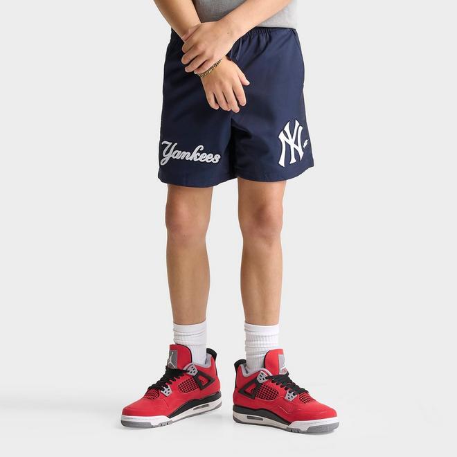 Big Kids' Pro Standard New York Yankees MLB Woven Shorts