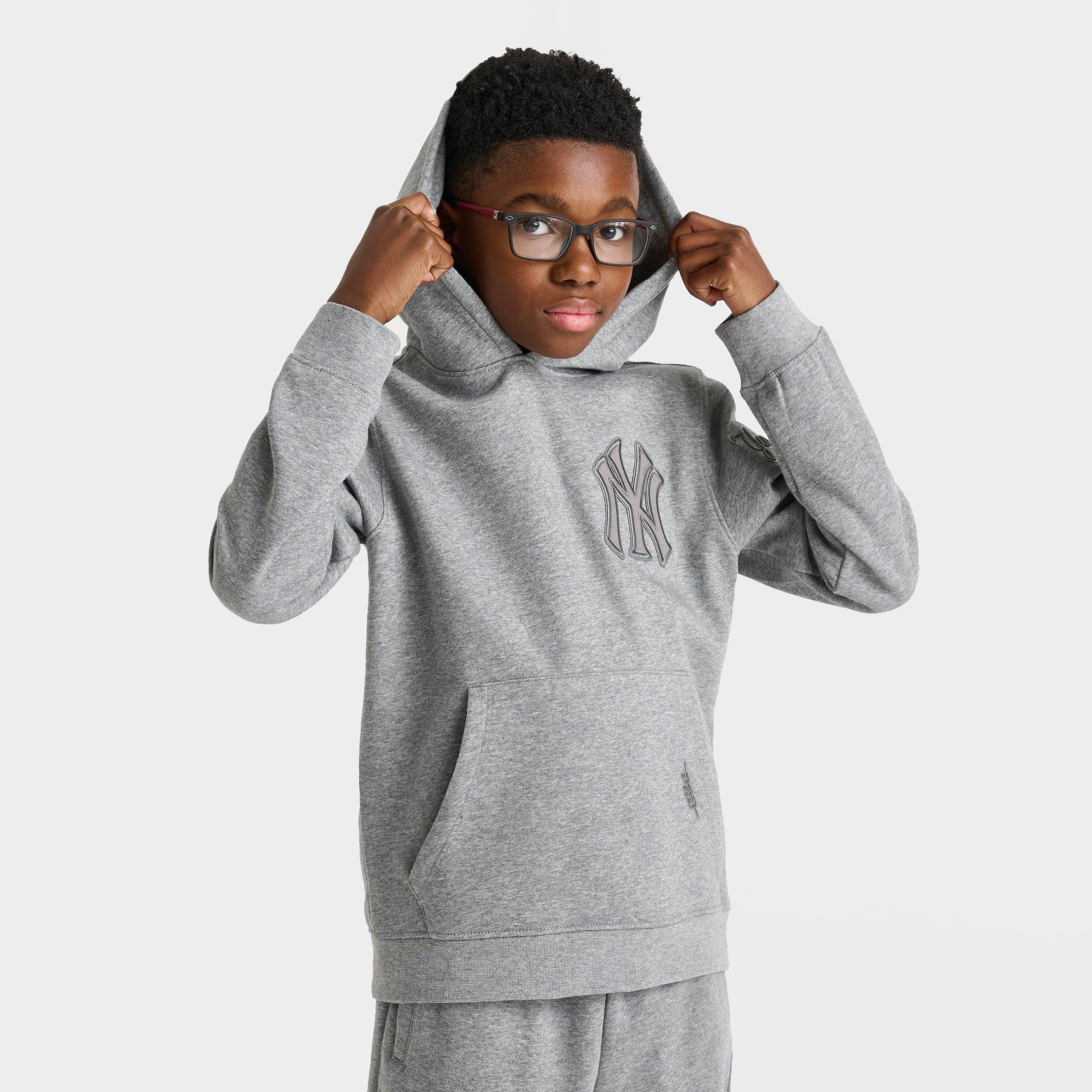 Pro Standard Big Kids New York Yankees MLB Neutral Fleece Pullover Hoodie in Dark Grey Heather Size: Small